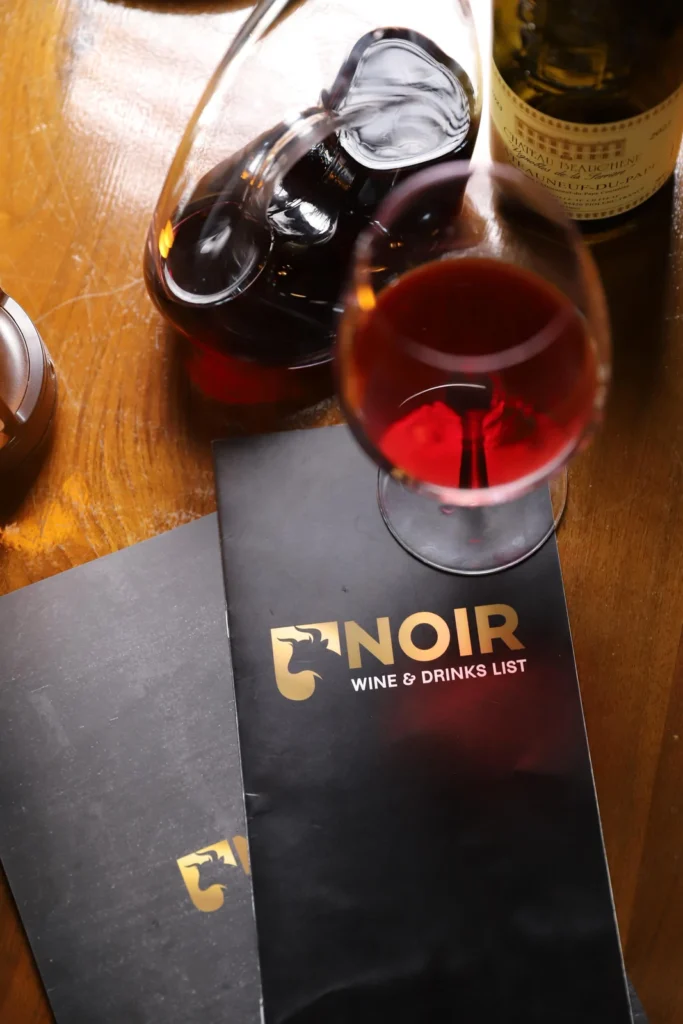 Noir wine and drinks list